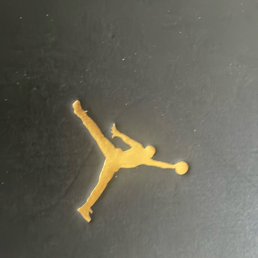 Jordans size 7y